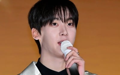 "목표는 차은우 따라잡기, 형 조심해"  윤산하, 아스트로 막내의 당찬 도전장