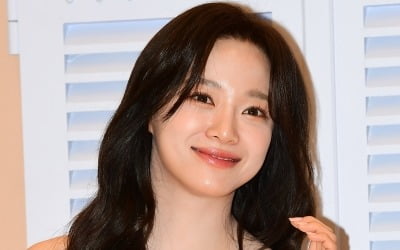 김세정, 주류회사 영업왕 됐다…강철 체력과 멘털로 사내 존재감 발휘 ('취하는 로맨스')