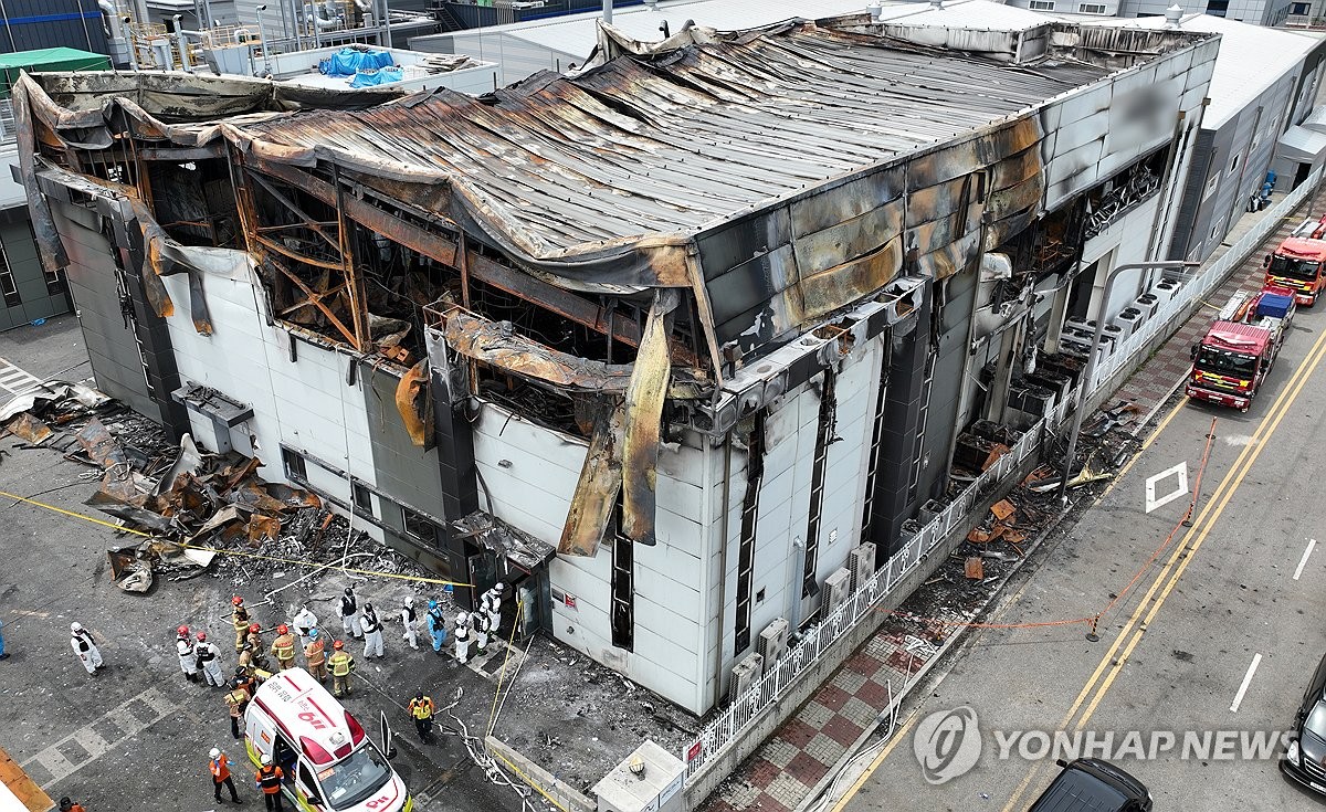 비정규직은 알지도, 열지도 못했던 비상구…'안전 실종' 아리셀