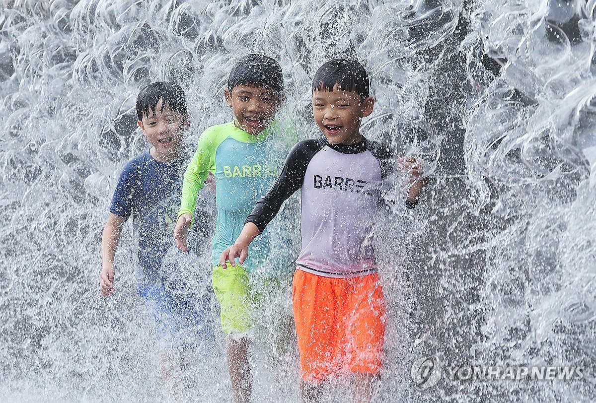 '사상 최악' 2018년 폭염 재연되나 …못해도 열흘은 더 폭염