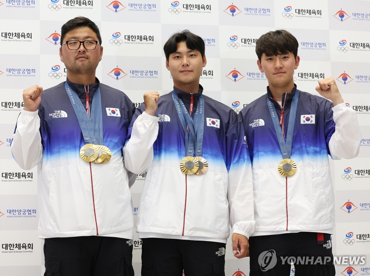 [올림픽] '4.9㎜ 차 금메달' 김우진의 고백 "하…'쉽지 않겠다' 싶었죠"