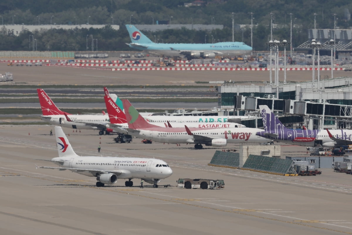 인천공항 전망대에서 바라본 인천국제공항 계류장. 사진=연합뉴스