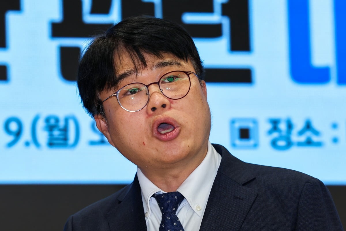 임현택 대한의사협회 회장이 19일 오후 서울 용산구 대한의사협회에서 열린 국회 청문회 등 현안 관련 기자회견에서 발언하고 있다. 사진=연합뉴스