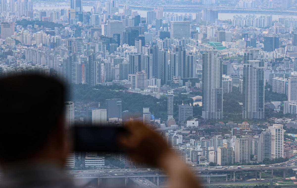 서울 송파구 롯데월드타워 스카이전망대에서 바라본 카지노사이트 추천 단지 모습. 사진=뉴스1