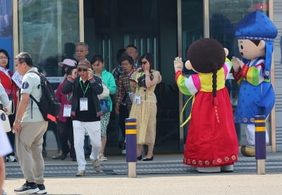 '한국 띵호와~' 중국인 12만명 '우르르'…이부진까지 나섰다