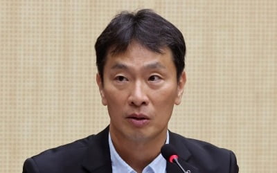 이복현 "가상자산 불공정거래, 무관용 원칙으로 책임 물을 것"