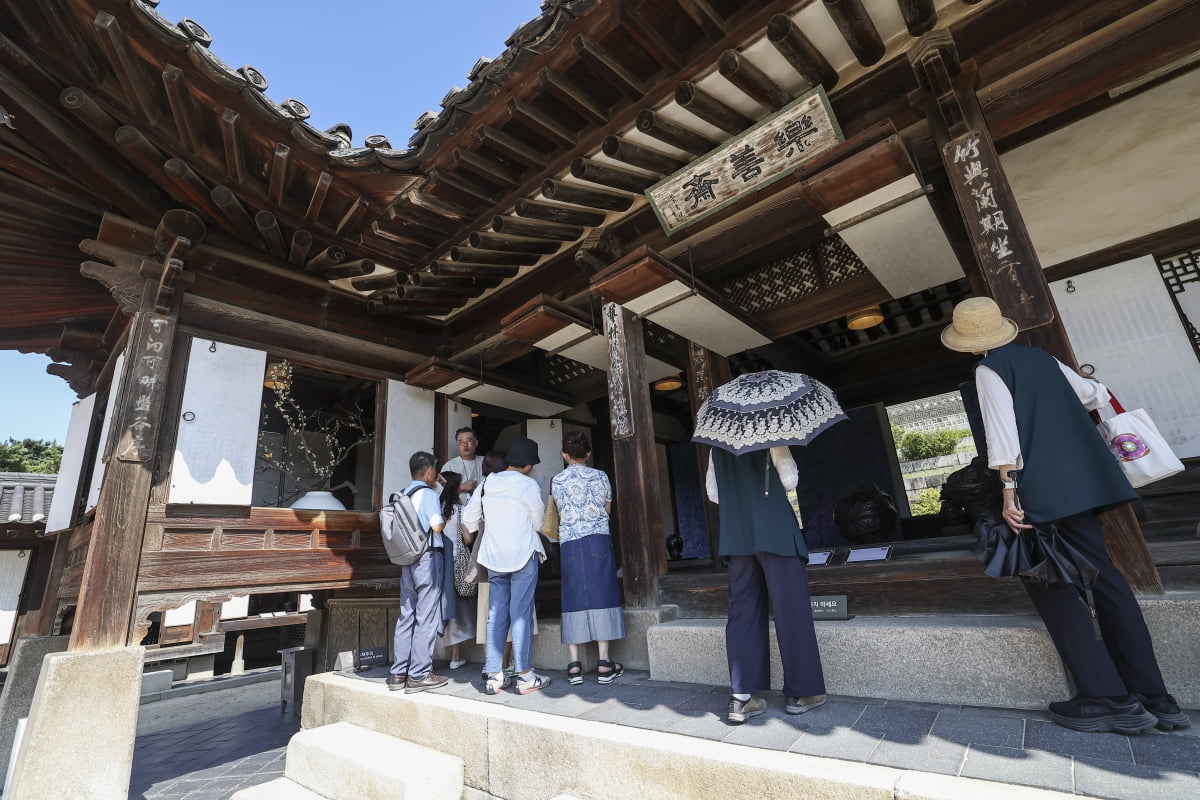 [포토] 온라인 카지노 합법 사이트 낙선재서 열린 'K-헤리티지 아트전'