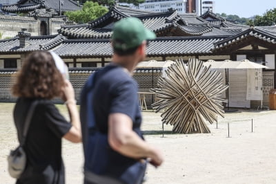 전시장으로 바뀐 궁궐과 한옥… 낙선재·휘겸재에 현대미술 걸렸다