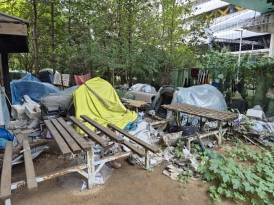 "20년 참았는데 드디어"…용산 노숙인 '텐트촌' 사라지나 [현장+]