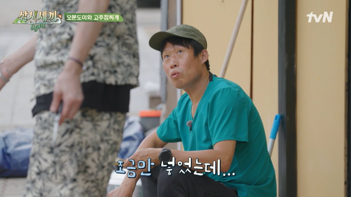 [종합] 차승원 성깔 장난 아니네…김치 하나 넣었다고 유해진에 정색(‘삼시세끼’)