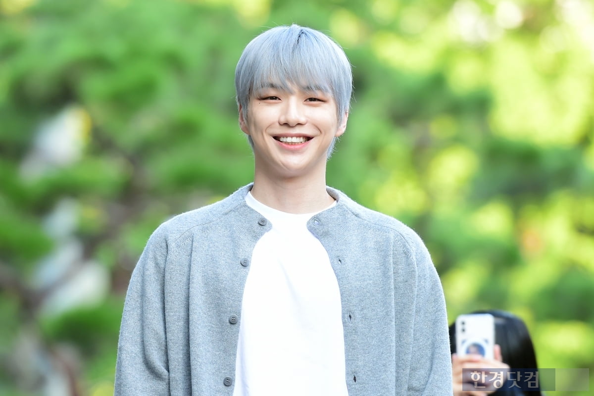 [포토] 강다니엘, '기분 좋은 미소'