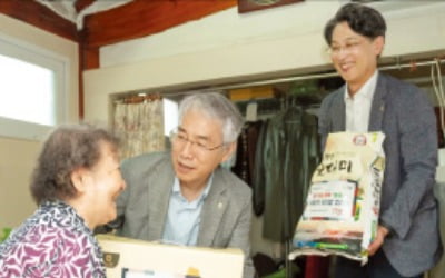 이석준 농협금융 회장, 농산물 나눔