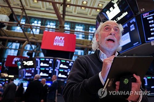 '빅컷' 하루 뒤 뉴욕증시 랠리…다우·S&P 500 사상 최고치 마감