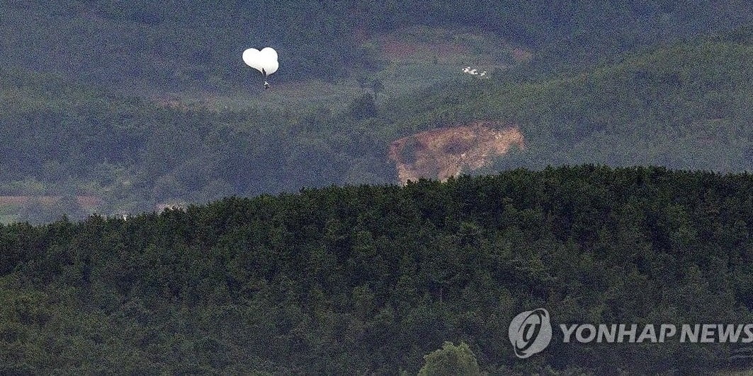 北, 쓰레기 풍선 또 띄웠다…닷새 연속