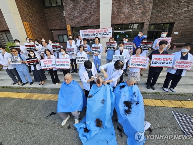 "삭발에 단식까지"…극단 치닫는 對정부 투쟁