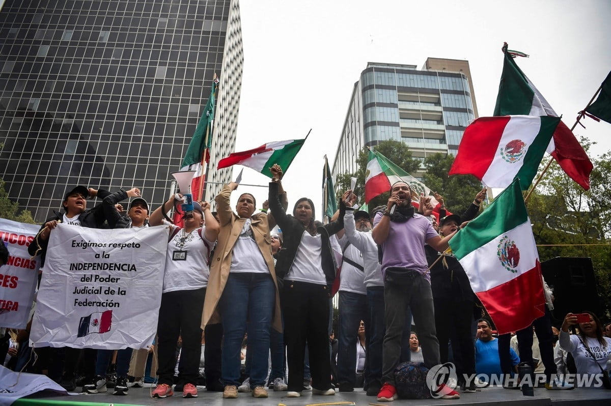 판사 국민이 뽑는다…"사법부 정치화 불보듯"