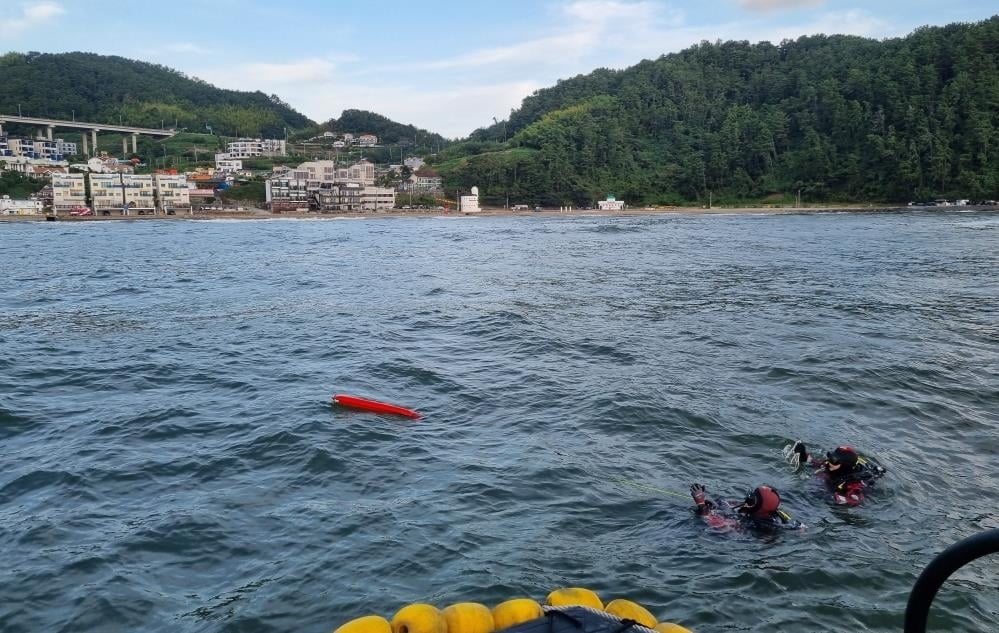 거제 해수욕장서 실종된 20대, 이틀째 수색