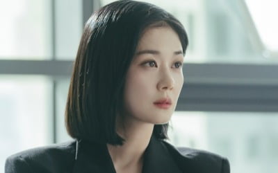 "외롭다고 무턱대고 결혼했다간"…'굿파트너' 작가의 조언 [인터뷰+]