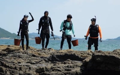 권은비, 워터밤에서도 날아다니더니…"물밑에서 내가 최고"('푹다행')