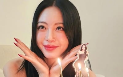 '♥10살 연하' 남편은 축하 안 해줬나…한예슬 "호연아 고마워, 오늘 내 생일이라더라"