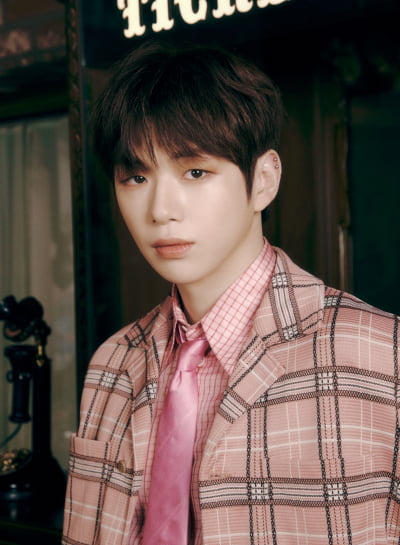 Kang Daniel Returns with Mature Image Amidst Legal Battles and New Album Release