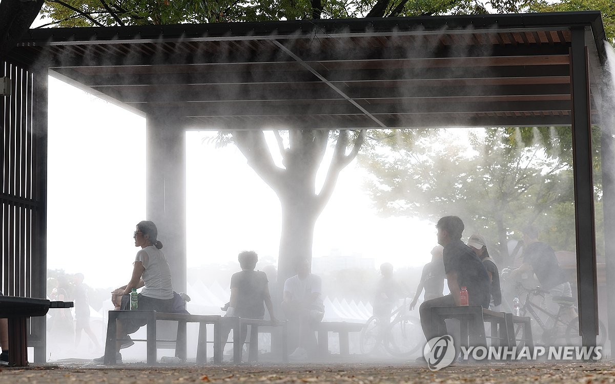 유례없는 '추석폭염'에 전국 대부분 폭염특보…열대야도 속출