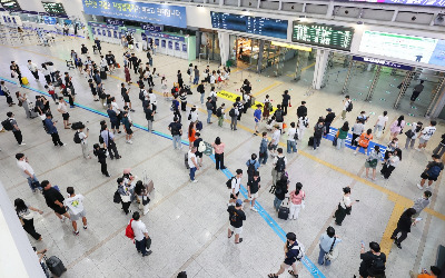 "기차·렌터카 타고 부산 간다"…외국인 관광객 '지방 여행' 편해진 이유