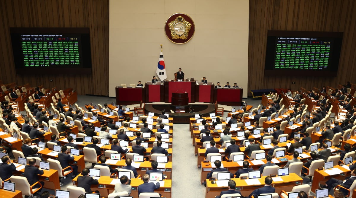 '도돌이표 정쟁' 의식한 국회…민생·비쟁점법안 77건 처리