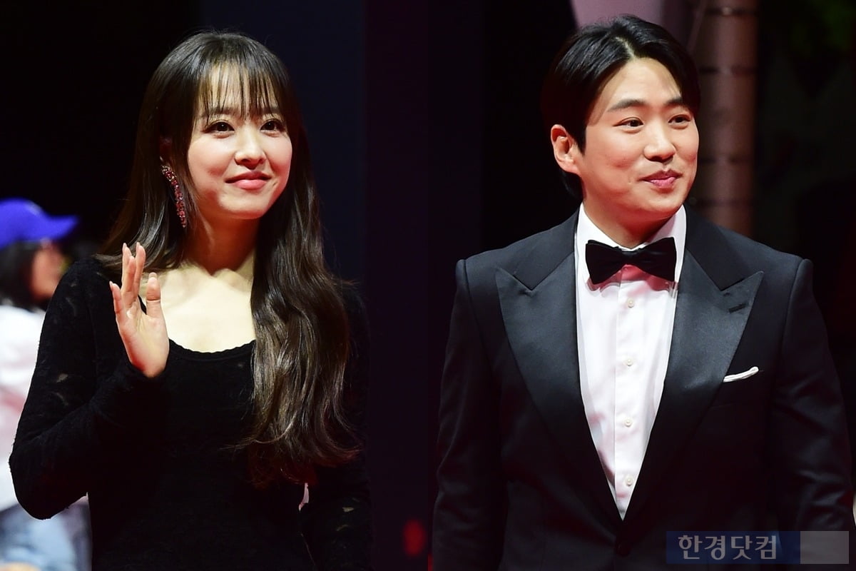  '제29회 부산국제영화제(29th BIFF)' 사회를 맡은 배우 박보영, 안재홍./사진=변성현 한경닷컴 기자 byun84@hankyung.com