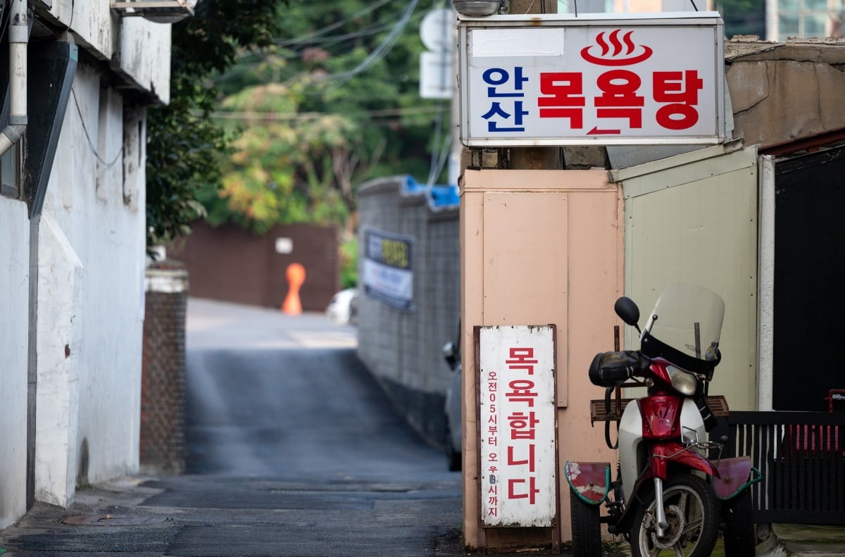 서울 서대문구 홍제3구역 골목 사진. /현대건설 제공 