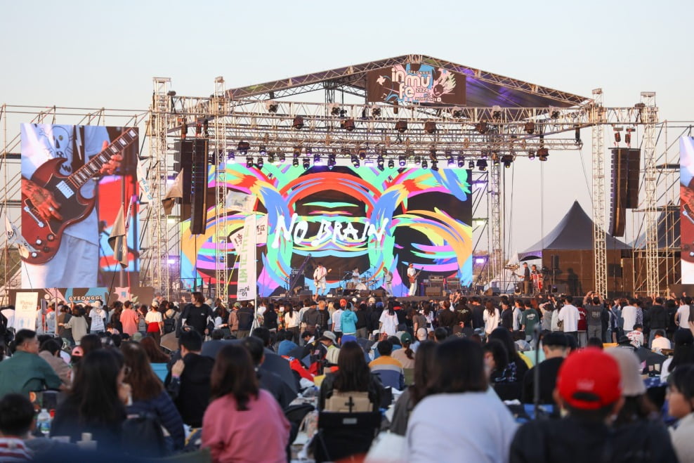 경기도는 지난 10일부터 사흘 간 파주 임진각 평화누리공원에서 열린 '경기인디뮤직페스티벌 2024'에 5000명의 관객이 몰려 성황을 이뤘다고 15일 밝혔다.경기도 제공