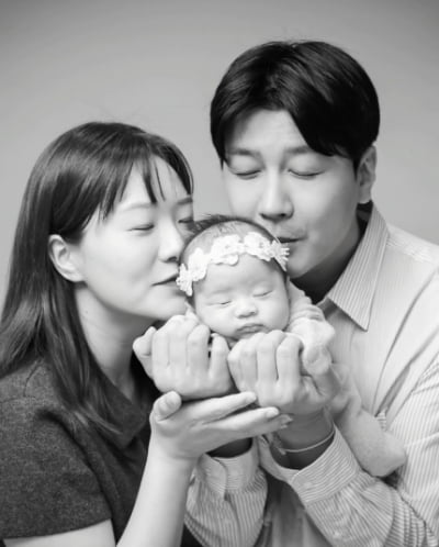 Jang Jung-yoon Expresses Deep Affection for Her Daughter