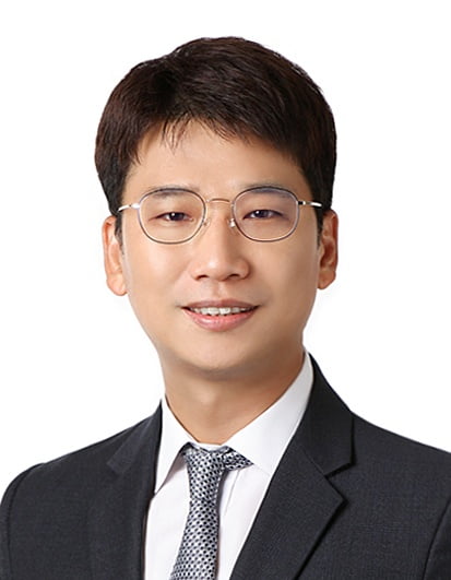 "노예계약 아닙니다…약속한 대로 하셔야죠" [김용우의 각개전투]