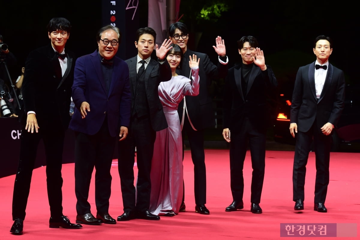 [포토] 개막작 '전,란'의 김상만 감독과 배우들 (부산국제영화제)