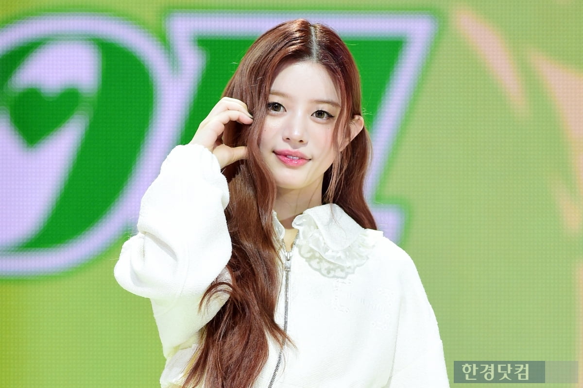 [포토] 아일릿 민주, '깜찍한 볼하트~'