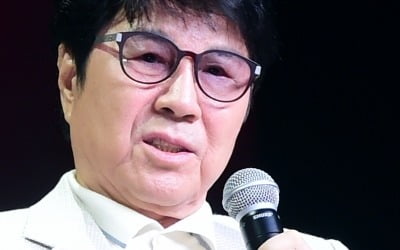 [포토] 조용필, '위로 전하는 가왕'