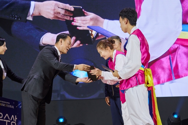 국내 최대 발달장애인 음악축제 ‘GMF’, ‘희망’ 연주하며 성황리 개최