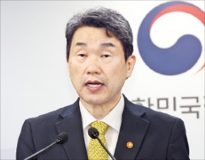 의대생 '내년 3월 복귀' 조건으로 휴학 허용