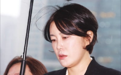 '음주사고' 문다혜, 13일 만에 경찰 출석