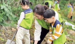 현대엔지니어링, 가을맞이 생태숲 가꾸기