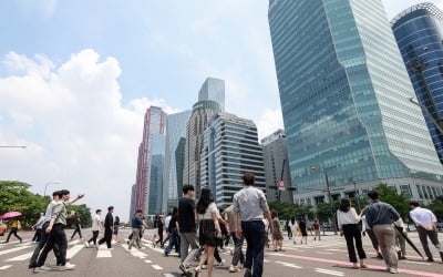 퇴직카지노 잭팟 400조 머니무브 시작…중소형 증권사는 '눈치보기' [돈앤톡]