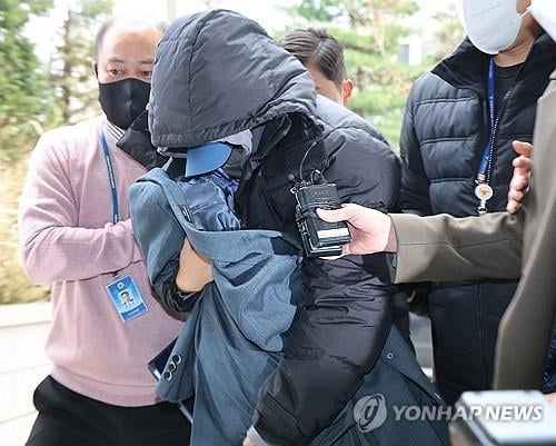 이선균에 3억 뜯은 실장…"협박 받은 것" 지인 증언