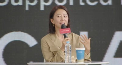 장동건 "다른 배우들 당황"→김희애 "이런 경험 처음"…허진호 감독 스타일 어떻길래[BIFF]