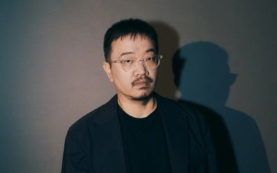 Director Yeon Sang-ho Clarifies Rumors About Exclusive Contract with Netflix