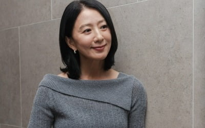 김희애 "시어머니 간병, 그만하면 천사…보여주기식이라도 대단" ('보통의 가족')[인터뷰①]