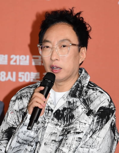 박명수, 머리 염색 어떻게 됐길래…"가발 쓰신 건가요?"('라디오쇼')