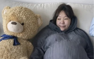 '다섯째 임신' 정주리, 83kg 찍고 '주리곰'으로 변신…인형 똑 닮았네