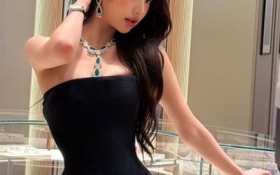 장원영, 숨은 쉬어지나…비현실적 한 줌 허리 자랑