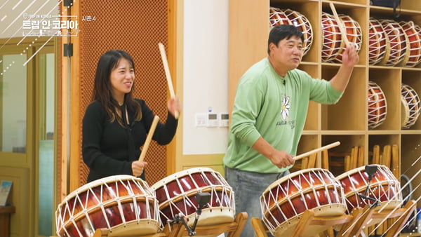 양준혁, 연매출 30억인데 겹경사까지…♥아내 배에 뽀뽀, 달콤한 태교여행('트립인코리아')