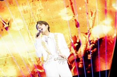 Nam Woo-hyun Concludes 'Tree World' Asia Tour with Spectacular Finale in Malaysia